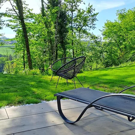 Logement Neuf A 2 Pas Du Lac La Bridoire Extérieur photo